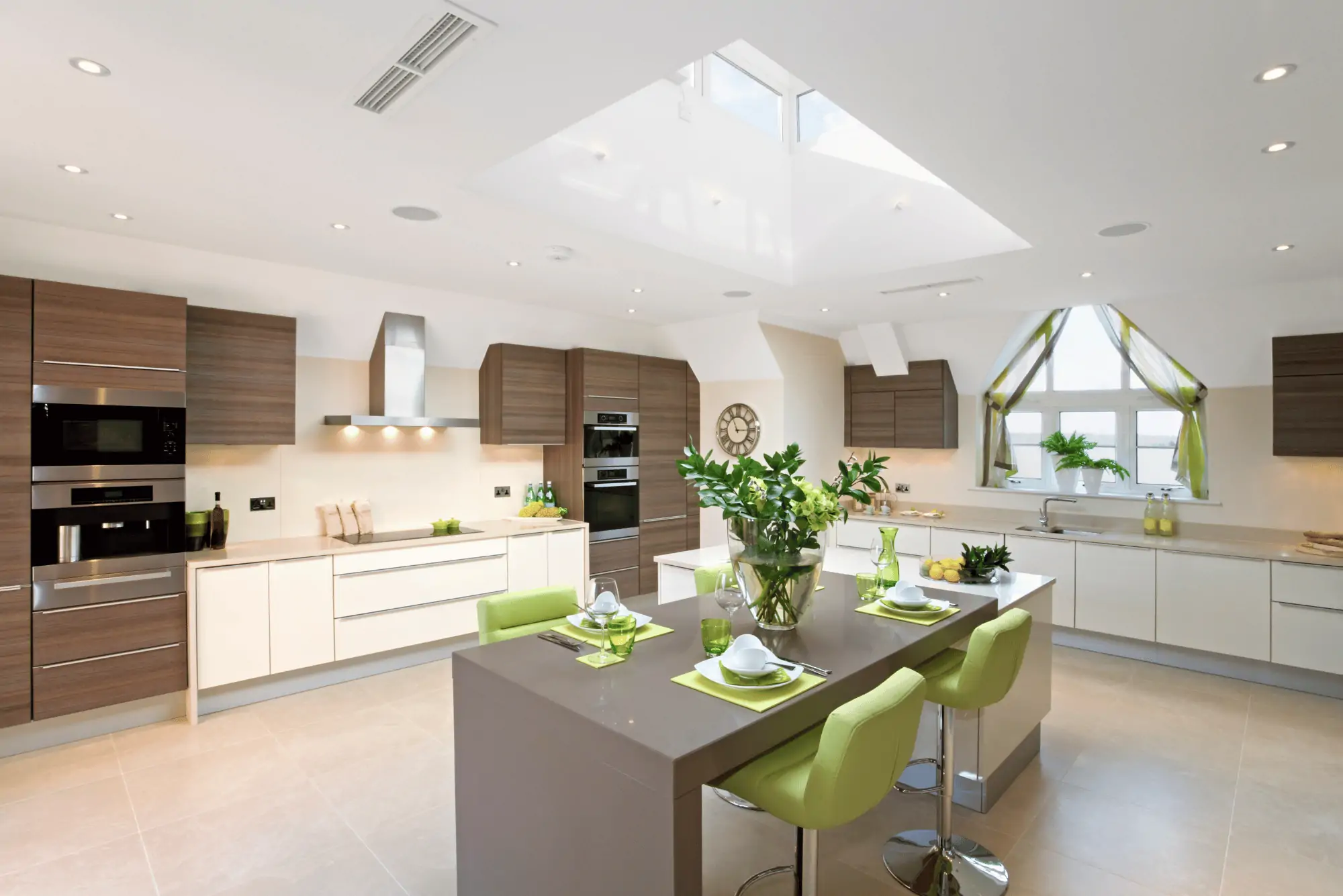 How Families professional cleaning service in Carmichael CA