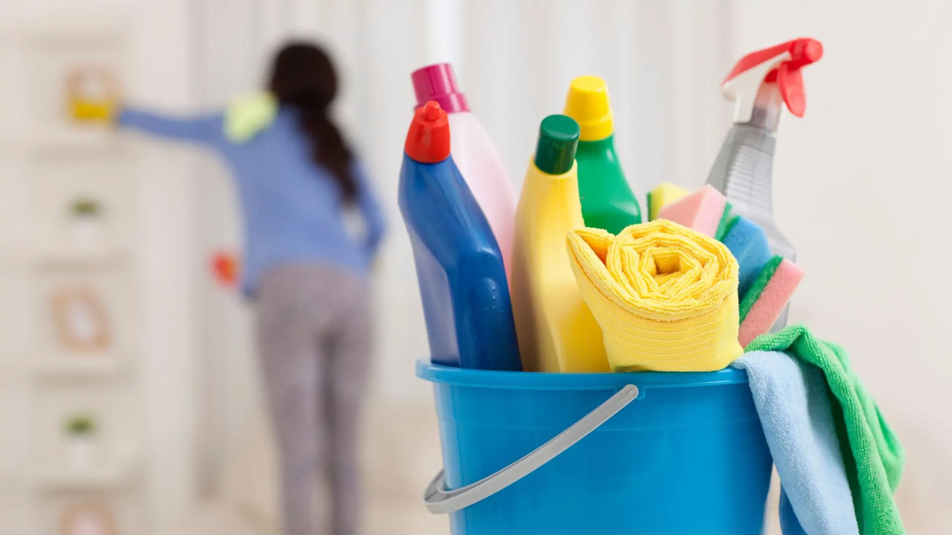 Professional house cleaning team in Natomas California