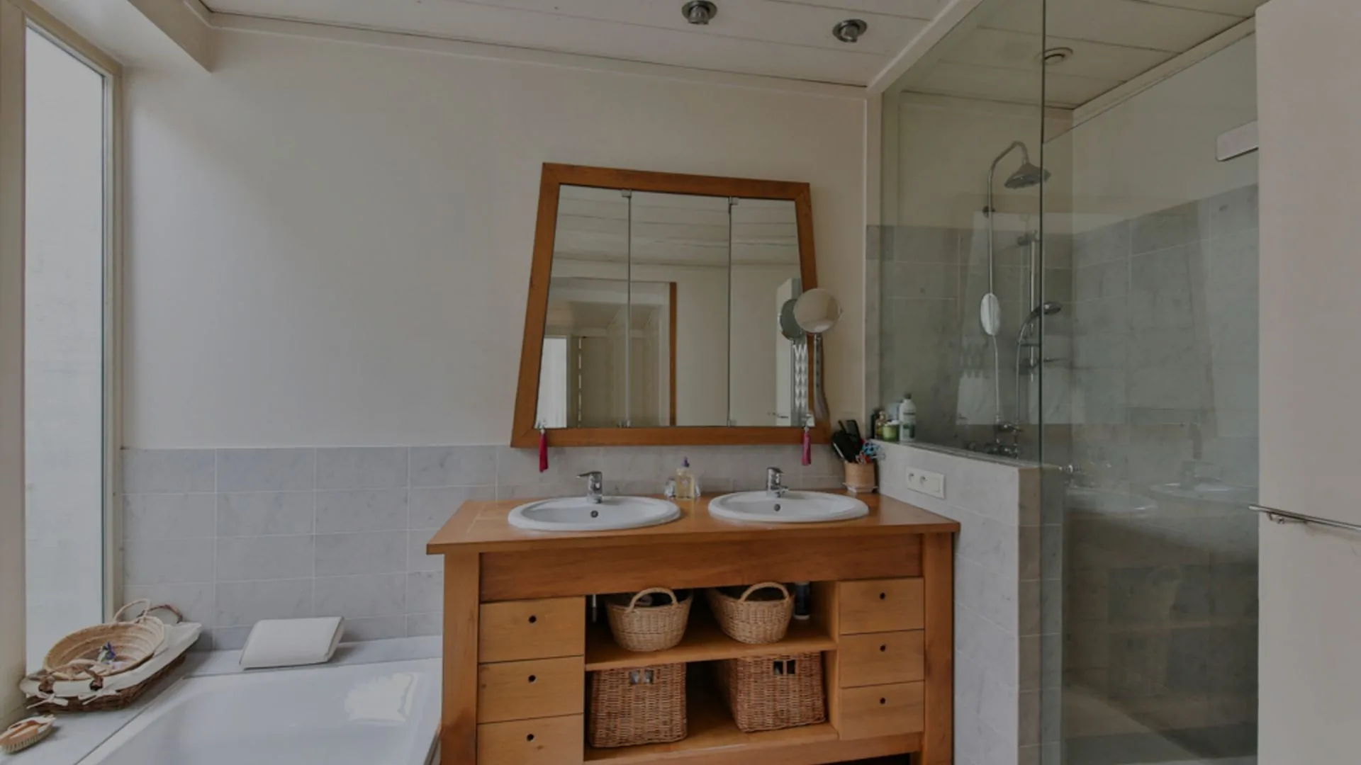 Professional house cleaning team in Roseville California