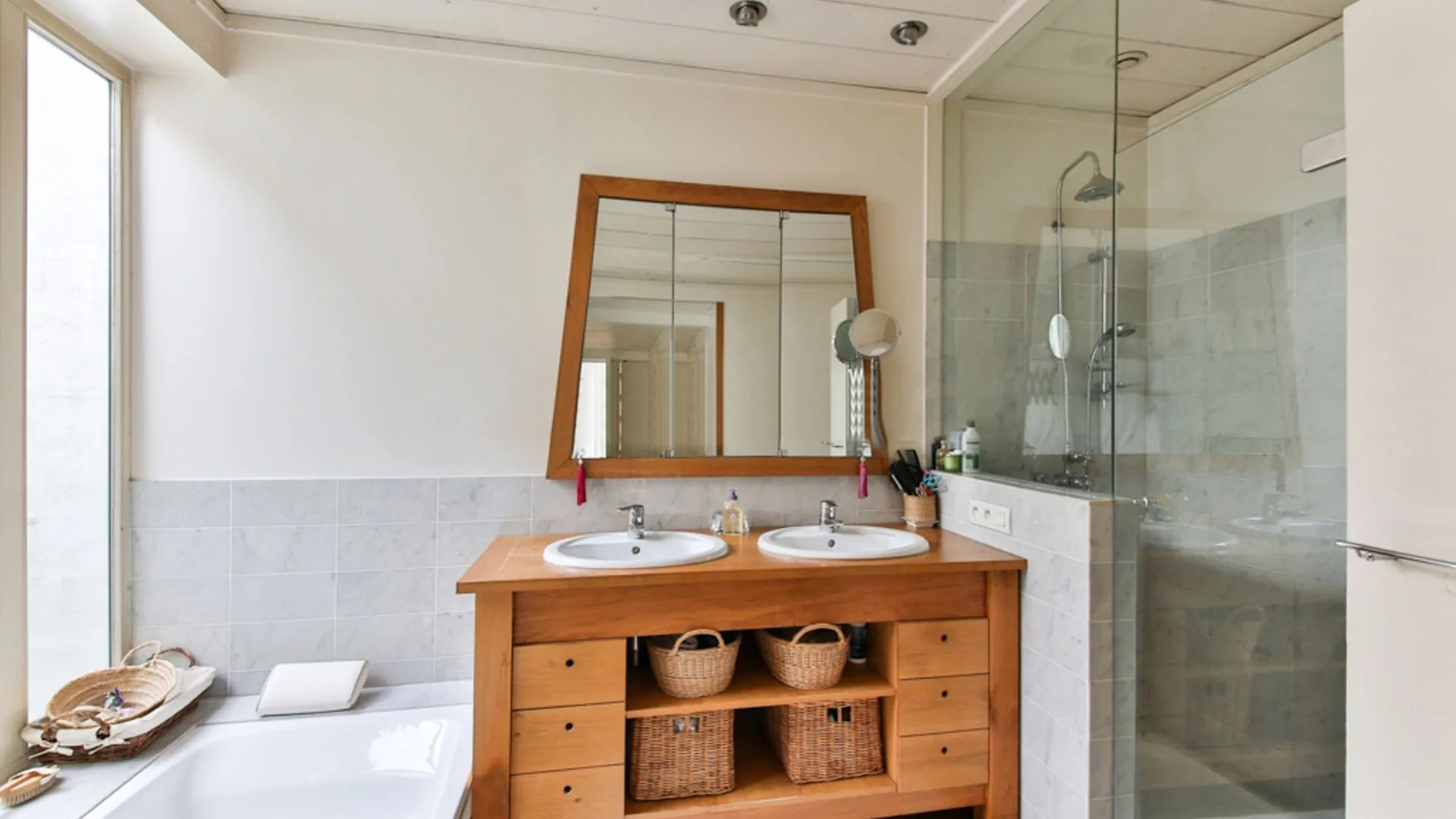 Professional house cleaning team in Rocklin California
